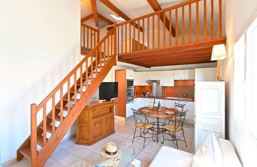 La Rouviere Apartment | Beautiful apartment for 4 people with WIFI, pool, A/C, TV and patio