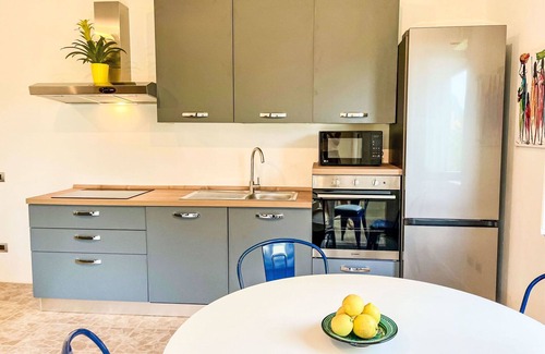 Abbadia Lariana Apartment | Beautiful apartment for 4 people with WIFI, A/C, TV and patio