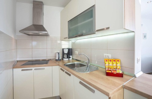 Ruskamen Apartment | Beautiful apartment in Lokva Rogoznica