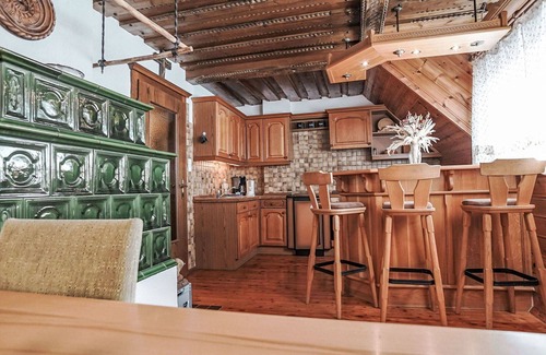 Oeblarn Villa | Beautiful apartment in villa for 4 guests with WIFI, TV and balcony