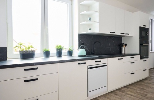 Desna Apartment | Beautiful apartment for 6 guests with WIFI, pool, TV and patio