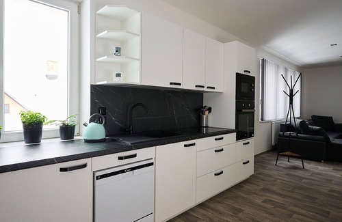 Desna Apartment | Beautiful apartment for 6 guests with WIFI, pool, TV and patio