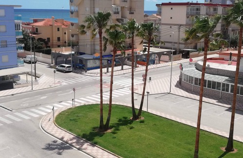 Xeraco Beach Apartment | Beautiful apartment on the 4th floor, South East facing terrace with views, pool and garage!