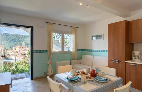 Pietrabruna Apartment | Beautiful apartment for 6 people with pool, WIFI, TV, patio and panoramic view