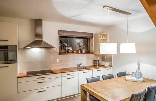Lipno nad Vltavou House | Beautiful apartment in villa for 5 guests with WIFI, TV, terrace and pets allowed