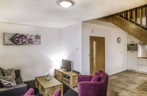 Lipno nad Vltavou House | Beautiful apartment in villa for 5 guests with WIFI, TV, terrace and pets allowed