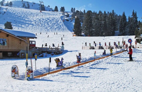 Finkenberg Apartment | Beautiful apartment for 6 people with WIFI, TV, balcony and parking