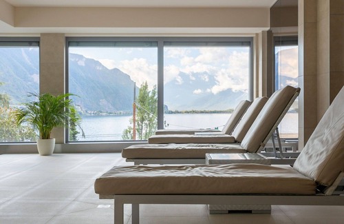 Montreux Apartment | Beautiful apartment for 2 guests with WIFI, A/C, pool, TV, terrace and panoramic view
