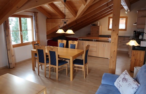Riom-Parsonz Apartment | Beautiful apartment for 6 people with WIFI, TV, balcony, pets allowed and panoramic view