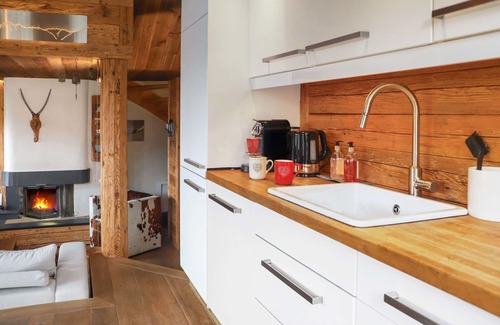 Verbier Apartment | Beautiful apartment for 6 people with WIFI, TV, terrace and pets allowed