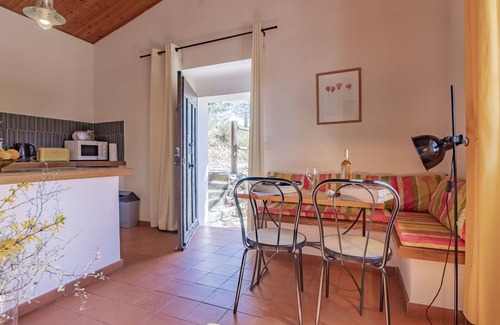 Puimichel Villa | Beautiful apartment in villa for 2 people with WIFI, patio, pets allowed and panoramic view