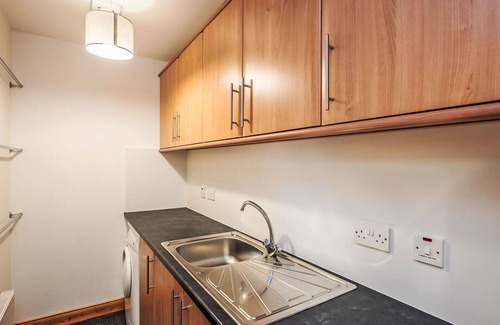 East Lewiston House | Beautiful apartment in villa for 6 guests with WIFI, TV, patio and panoramic view