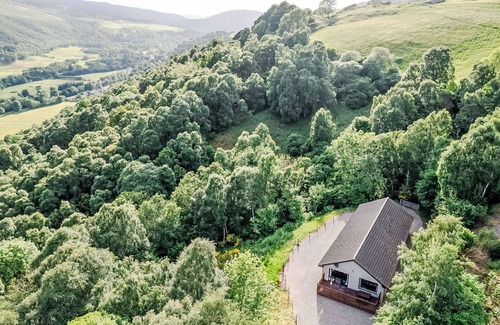 East Lewiston House | Beautiful apartment in villa for 6 guests with WIFI, TV, patio and panoramic view