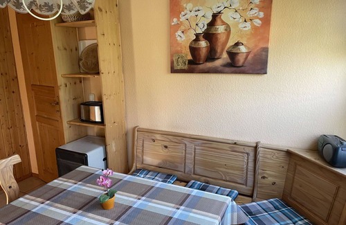 Dobbertin House | Beautiful apartment in villa for 4 guests with TV, terrace and pets allowed