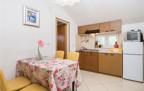 Punta Kriza Apartment | Beautiful Apartment In Punta Kriza
