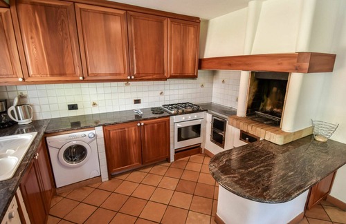 Penia House | Beautiful apartment in villa for 8 people with WIFI, TV, balcony and pets allowed