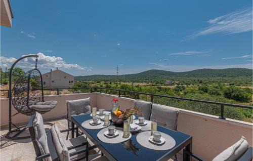 Bilice Apartment | Beautiful Apartment In Sibenik
