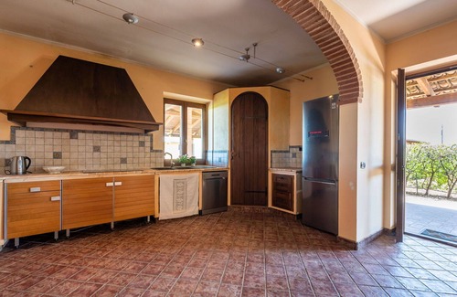 Mombaruzzo Apartment | Beautiful apartment for 12 people with pool, WIFI, TV, balcony and pets allowed