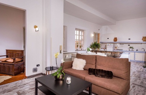 Terrasini Apartment | Beautiful apartment for 4 guests with WIFI, A/C, TV and terrace