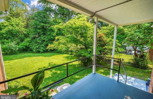 Woodbridge House | Beautiful Apt Renovated close to everything conveniently located single house