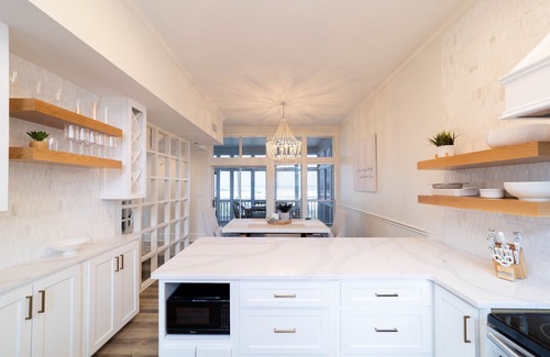 Gulf Trace House | Beautiful Beachfront 4 Bedroom Home