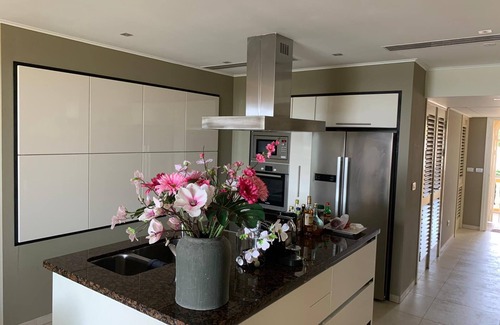 Willemstad Apartment | Beautiful beach apartment on ground floor with private beach