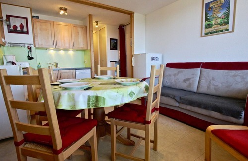 Chamrousse Apartment | Beautiful bright apartment with balcony, near slopes and shops in Chamrousse