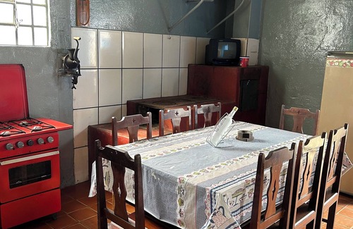 Tres Coracoes Cottage | Beautiful Centennial Farm in Três Corações