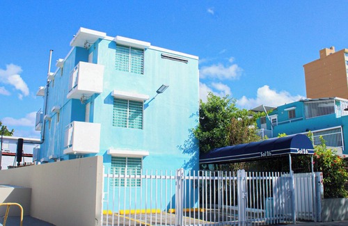 Ponce Centro Apartment | Beautiful Chandeliers, Cozy & Enjoyable Studio - Balcony/FREE WIFI - 301