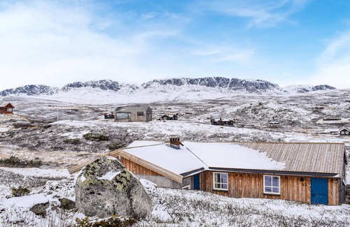 Ustaoset House | Beautiful cottage on Ustaoset at the foot of the mountain ridge Hallingskarvet.