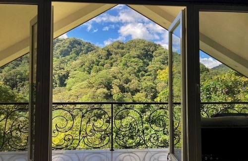 El Valle de Anton Villa | Beautiful country house in the valley of Anton, Panama.