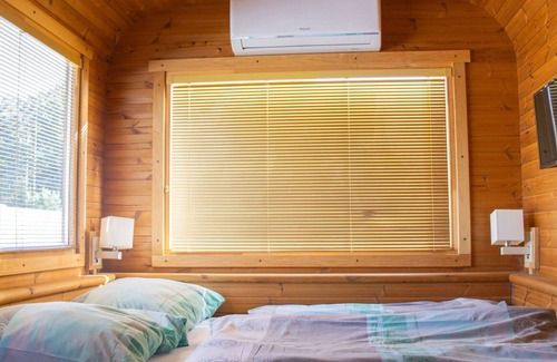 Hradec Kralove House | Beautiful apartment in villa for 4 people with WIFI, A/C, TV, patio, pets allowed and parking