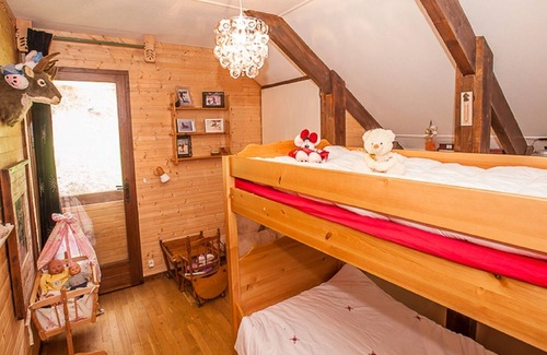 Lans-en-Vercors Ski Chalet | beautiful detached chalet with breathtaking views