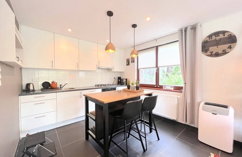 Rekem House | Beautiful detached house in the middle of the woods