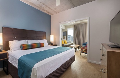 Civic District Resort | Beautiful Downtown Austin 1BR Studio Deluxe