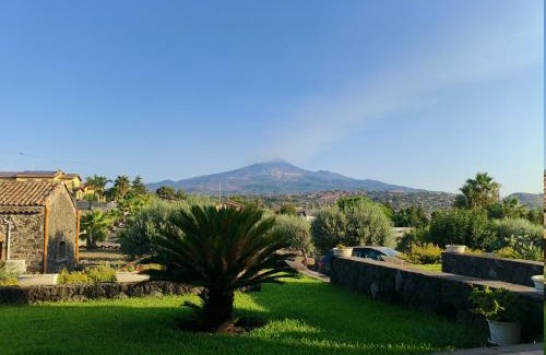 San Giovanni la Punta Bed & Breakfast | Beautiful Etna's view