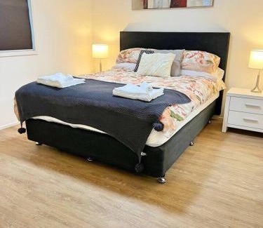 Phillip Apartment | Beautiful & enclosed, 1 bd 1 bth - close to CBR Hospital