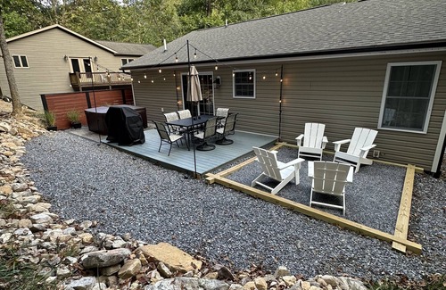 Massanutten House | Beautiful family home about 3 minutes from most resort activities (pet friendly)