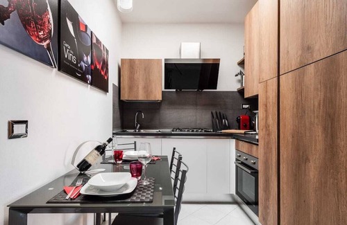 Lucca Historical Center Apartment | Beautiful flat with wide terrace, Wi-fi, private parking and bikes.