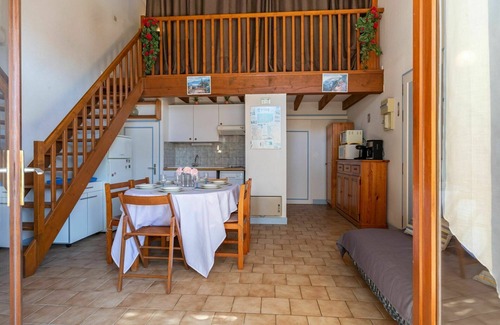Meschers-sur-Gironde House | Beautiful villa for 5 people with WIFI, TV, terrace and pets allowed