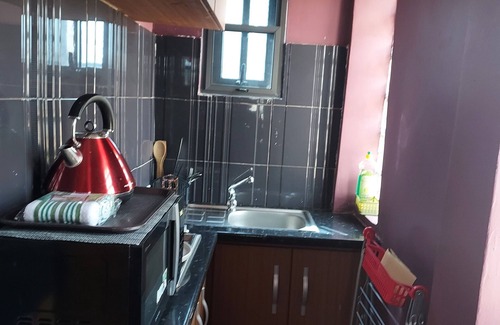 Accra Apartment | Beautiful furnished studio flat.Close to Korle-bu and airport