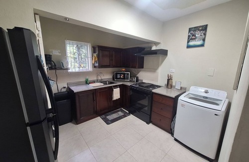 Ocho Rios Apartment | Beautiful ground floor 2 bed apartment 5 min drive to the heart of Ocho Rios!