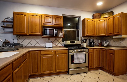 Catarina House | Beautiful Guest House right on the Laguna de Apoyo!