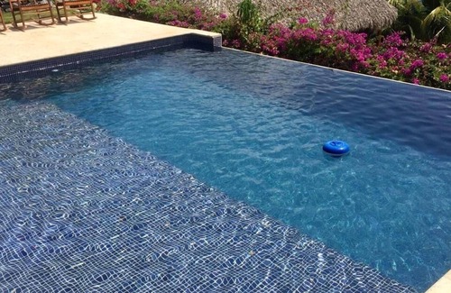 Catarina House | Beautiful Guest House right on the Laguna de Apoyo!