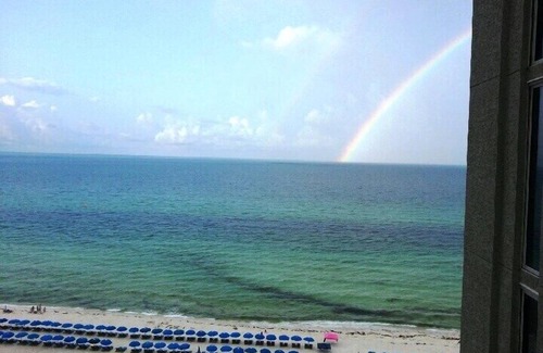 Long Beach Condo | Beautiful Gulf Front Studio - Close to everything - Right on the Beach
