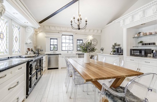 Old Town Historic District House | Beautiful Historical Luxury Getaway