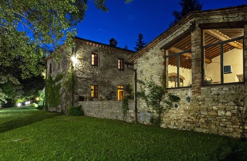 Gaiole in Chianti Villa | Beautiful historic Villa; sleeps max 13. 5 Bedrooms 5 Bathrooms, Private Pool