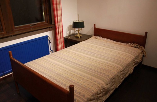 Ivetofta Apartment | Beautiful holiday apartment right on the lake with boat, canoe, internet and jacuzzi