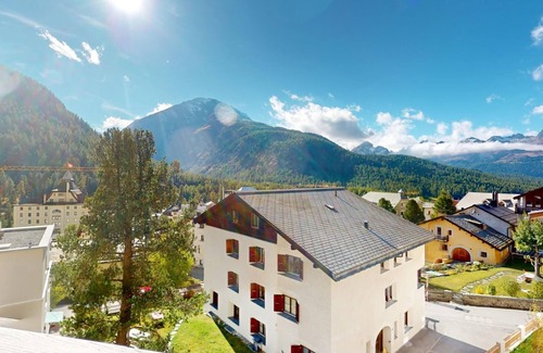Pontresina Apartment | Beautiful holiday house in a quiet location in sunny Pontresina.