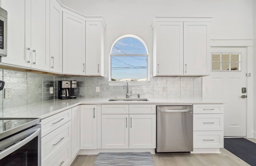 Riviera Beach House | Beautiful Home 1/4 mile to beach access 91 in PCB!